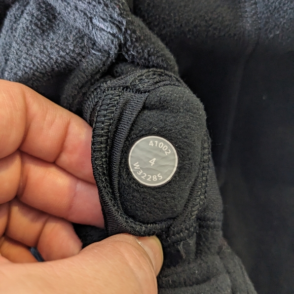 LULULEMON Don't Hurry Be Happy Pullover in Black size 4 Style W3228S - Picture 5 of 12